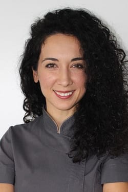 Dott.ssa Dervishi Denisa Odontoiatra Generalista